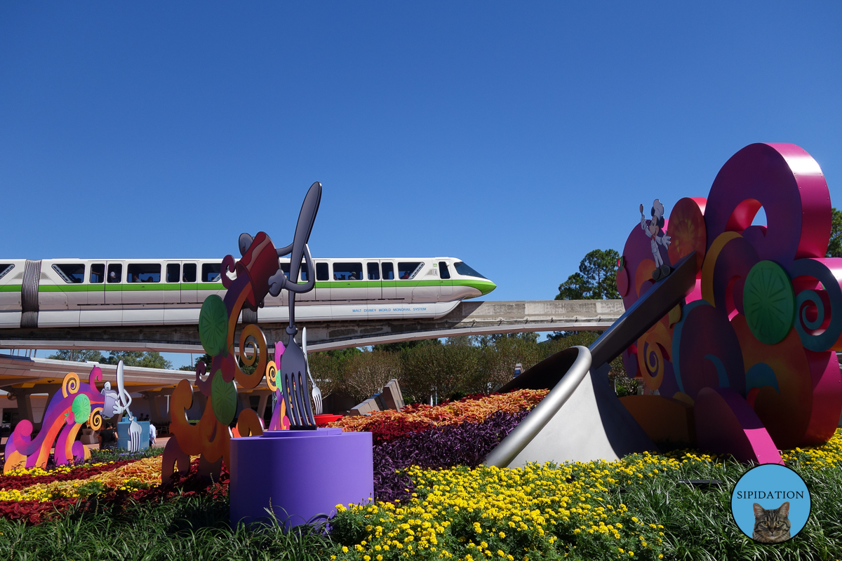 Monorail - Epcot - Disney World, Florida