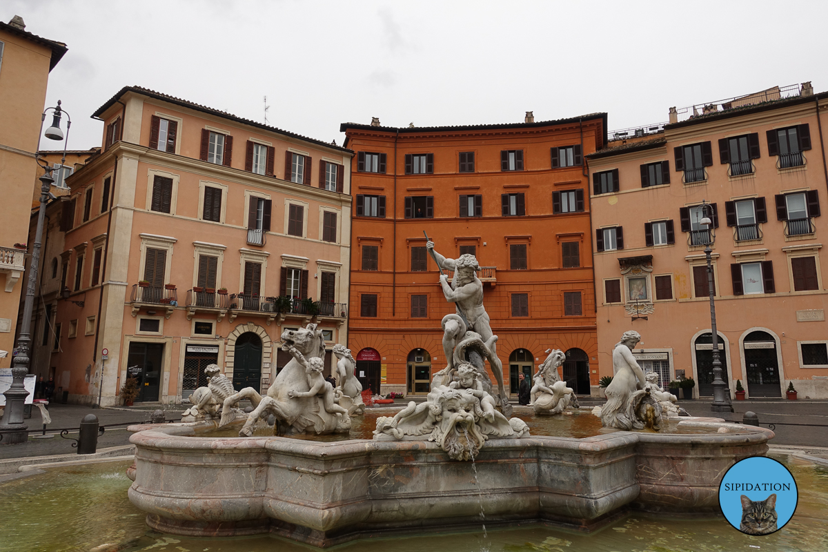 Fontana del Nettuno - Rome, Italy